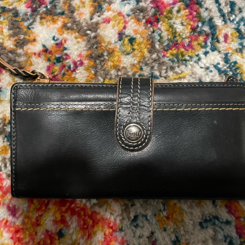 Fossil wallet